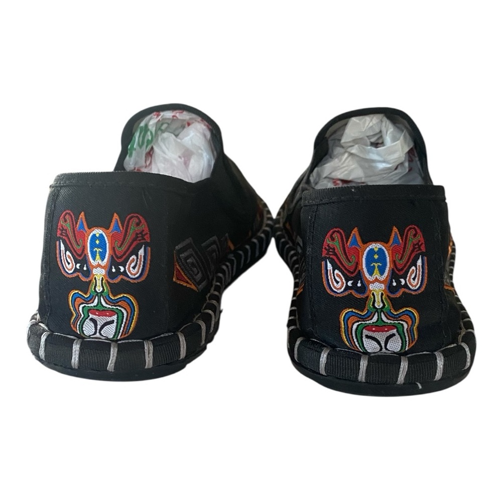 Black Embroidered Slip-On Shoes unisex - Picture 3 of 10